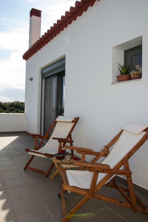 Liofyto - Stylish Villa With Views To Foinikounda Bay Kamária Buitenkant foto